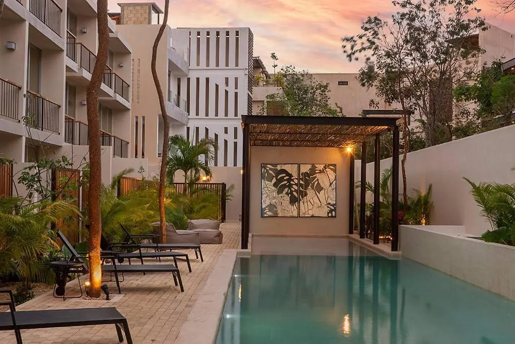 Modern Studio W Balcony & Pool La Veleta, - Tulum - A207 0*,  Μεξικό